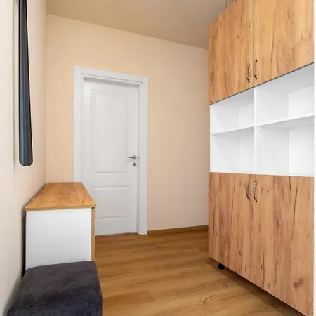 1br | 5 Min Walk To Medical Plovdiv